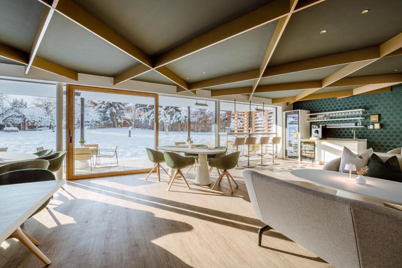 Crystls Aparthotel Флахау Екстер'єр фото