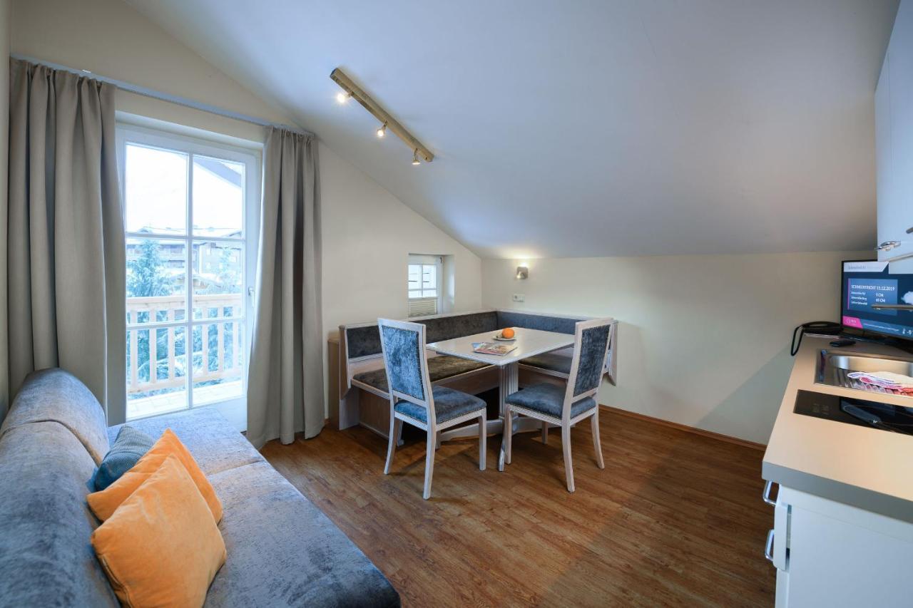 Crystls Aparthotel Флахау Екстер'єр фото