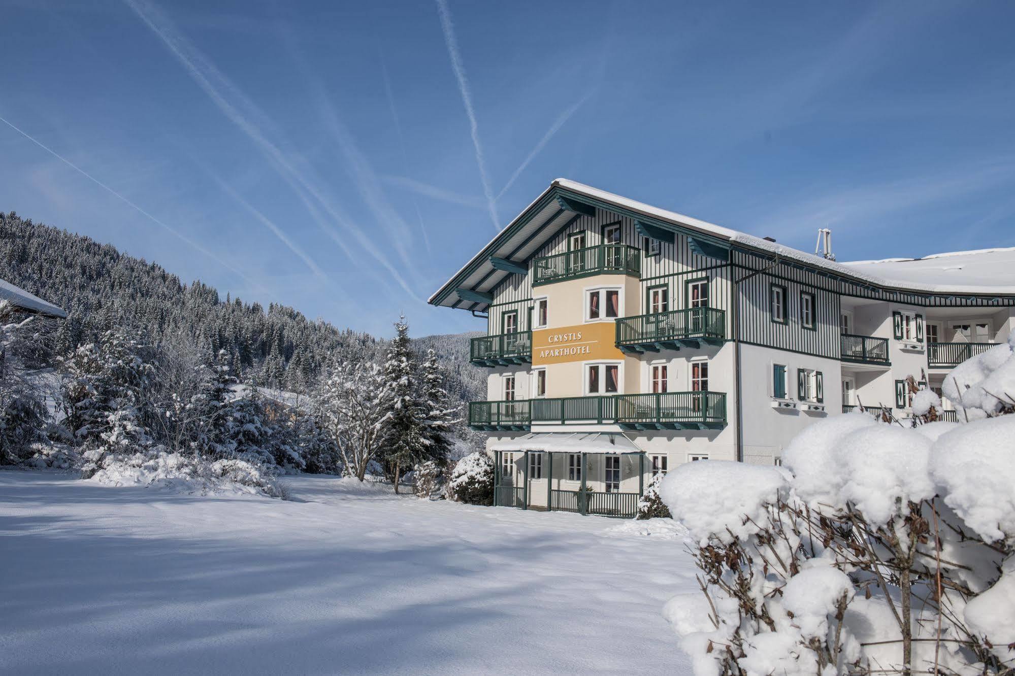 Crystls Aparthotel Флахау Екстер'єр фото